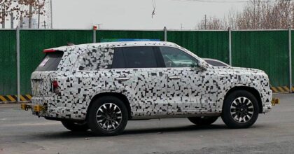 Tank 800 spy shots